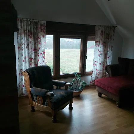 Kuca Na Savi - Stari Hrast *